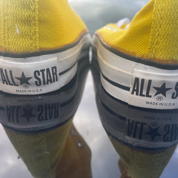 NEVER WORN Vintage Converse All-Stars Hi top in box, Yellow